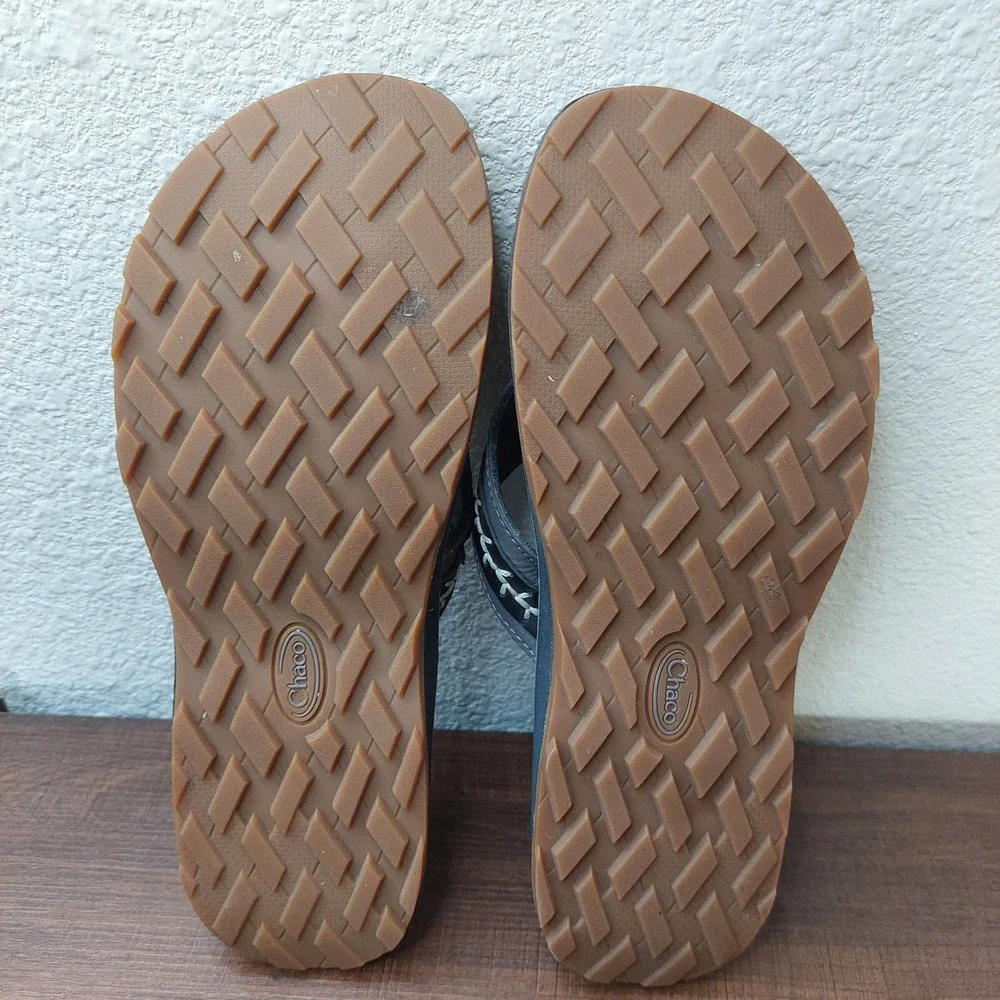 Chaco Playa‎ Women's Sandals Gray Leather Whipstitch Straps Size 7
